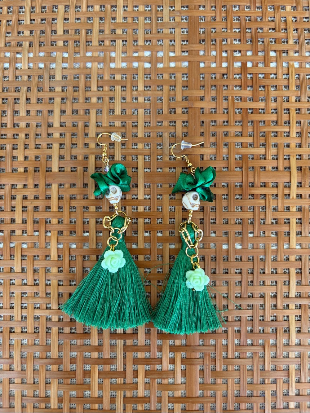 Mexican Catrina Dia de Los Muertos/Day of the Day - Green/White/Gold